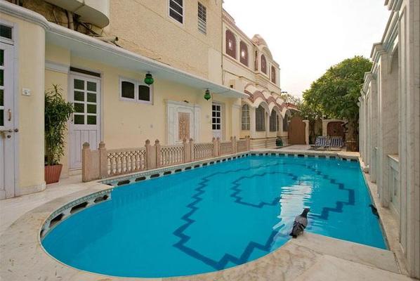 Hotel Madhuban